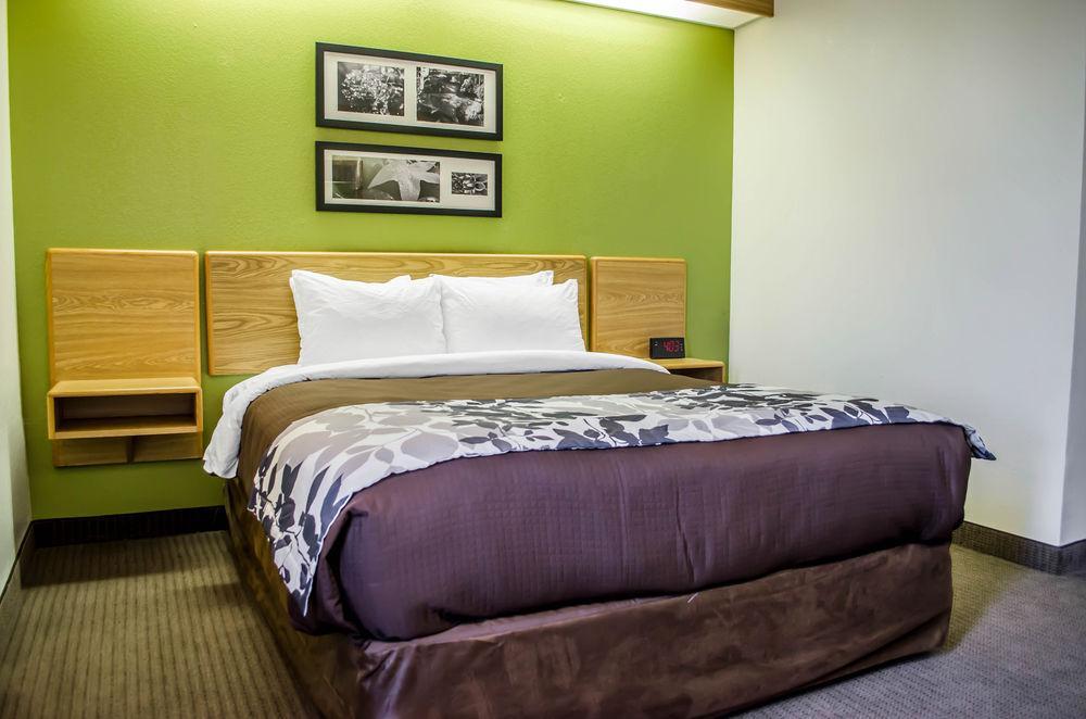 Spot X Hotel Tampa - Wesley Chapel By The Red Collection Bagian luar foto