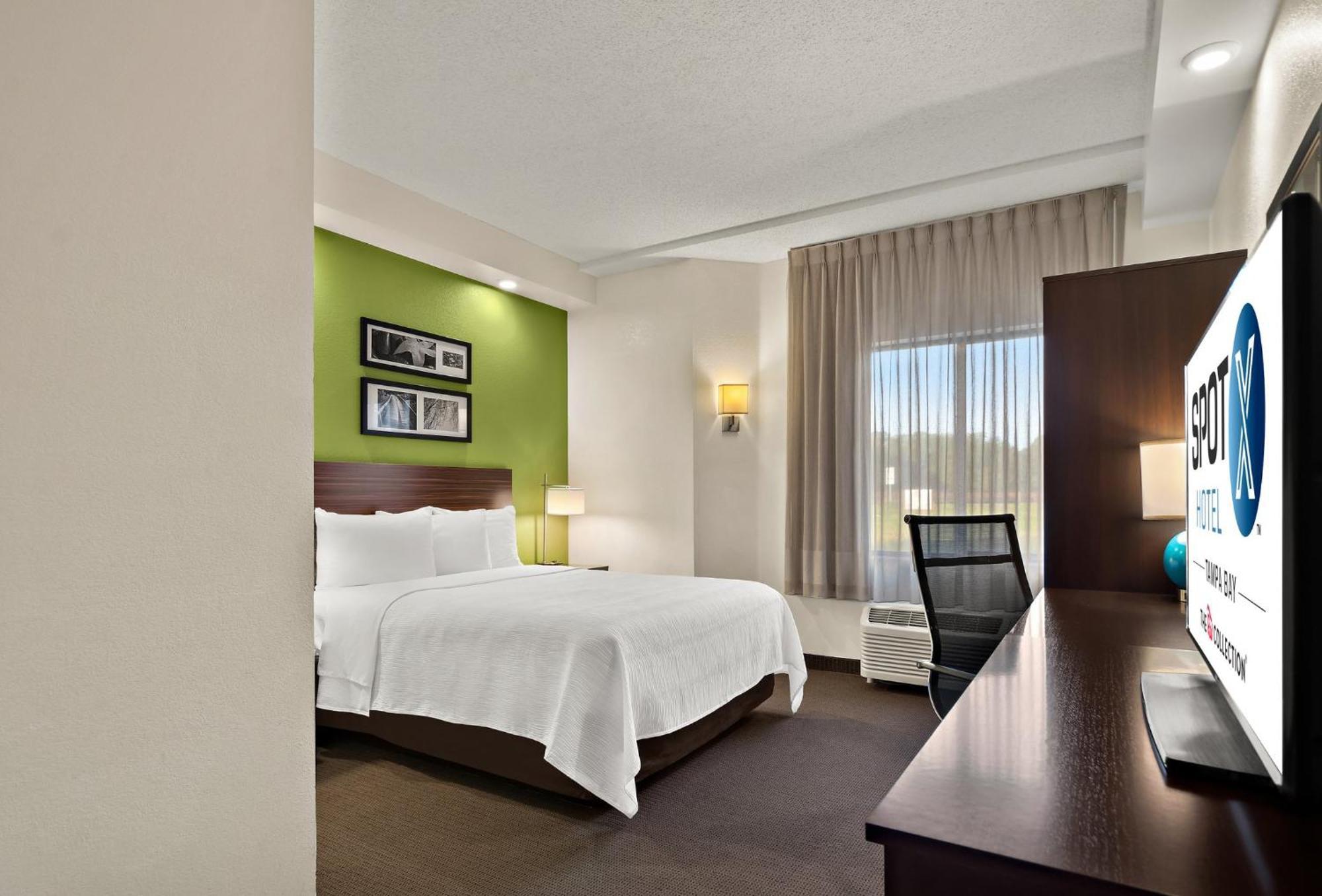 Spot X Hotel Tampa - Wesley Chapel By The Red Collection Bagian luar foto