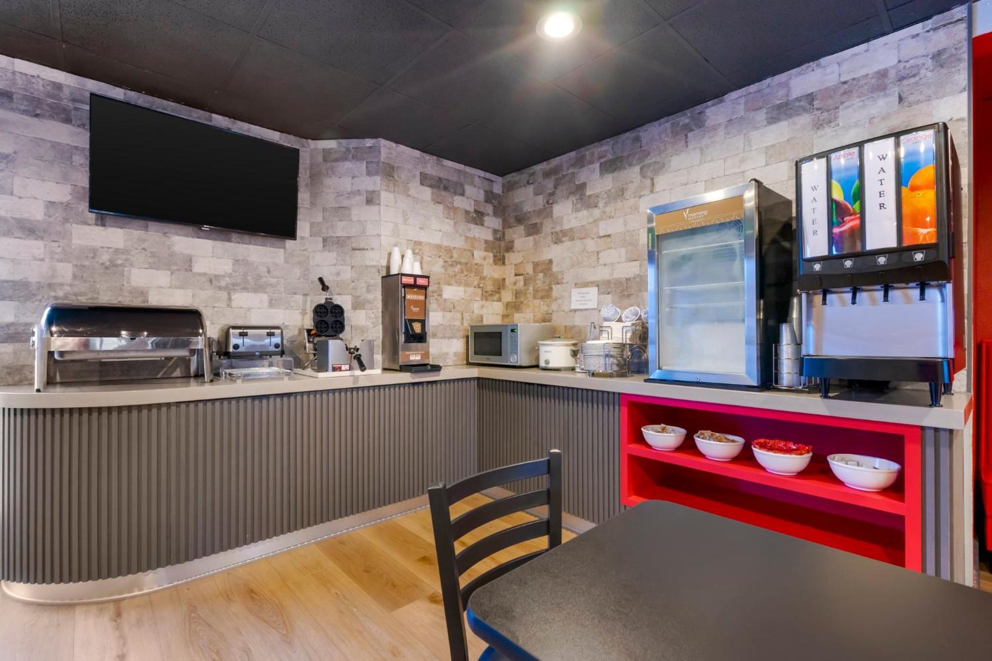 Spot X Hotel Tampa - Wesley Chapel By The Red Collection Bagian luar foto